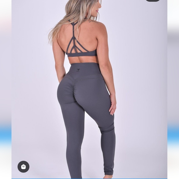 CLS Sportswear booty scrunch leggings - Picture 3 of 8